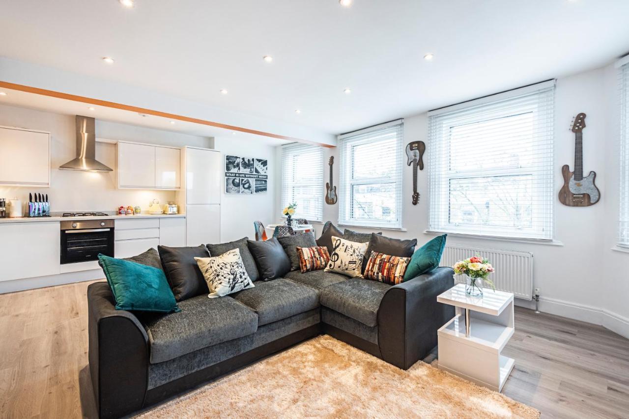 Cozy And Serene Brand-New Flat In Kilburn, London Appartement Buitenkant foto